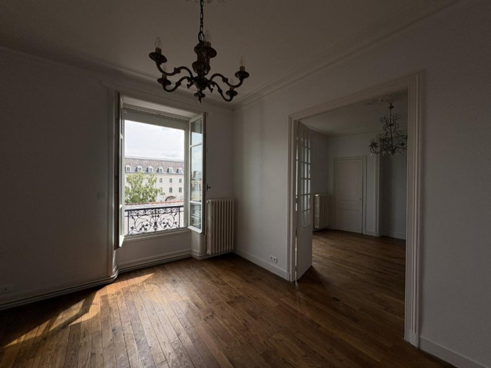 Voir la photo 1/15 du type apartment à Rennes