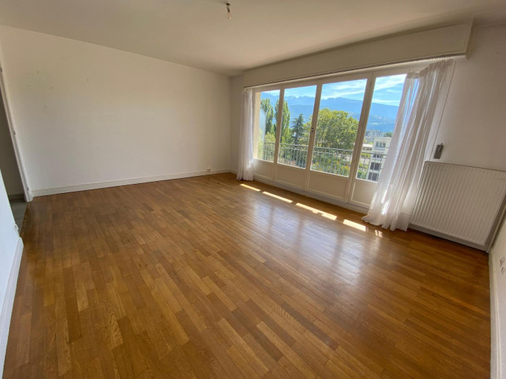 Voir la photo 1/11 du type apartment à Meylan
