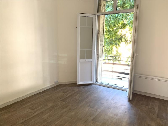 Voir la photo 1/10 du type apartment à Toulon