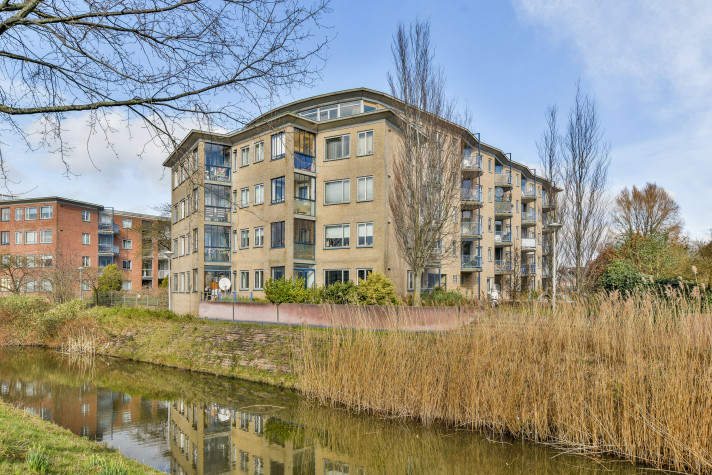 Bekijk foto 1/16 van apartment in Amsterdam