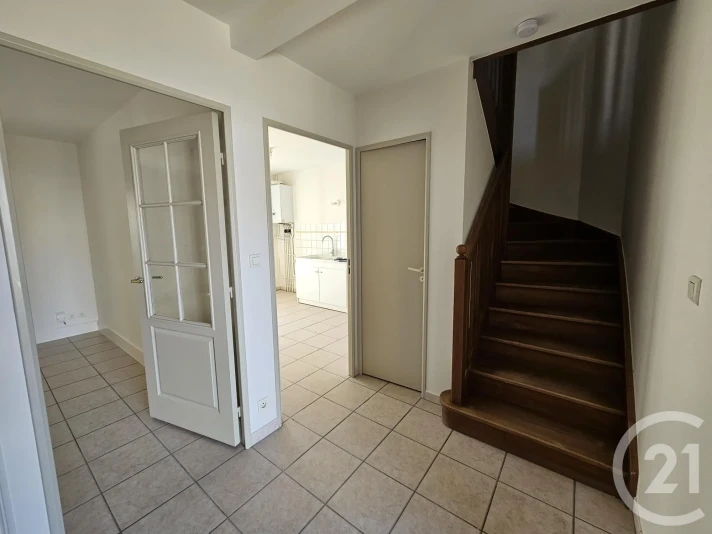 Voir la photo 1/18 du type house à Châteauroux