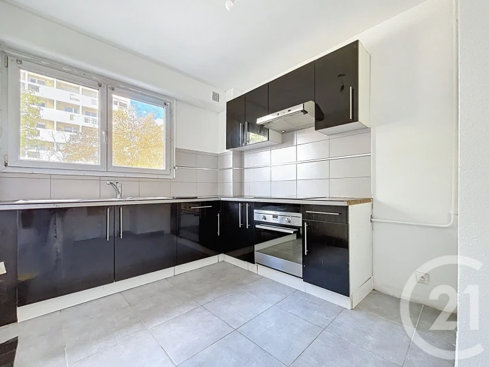 Voir la photo 1/8 du type apartment à Montbéliard