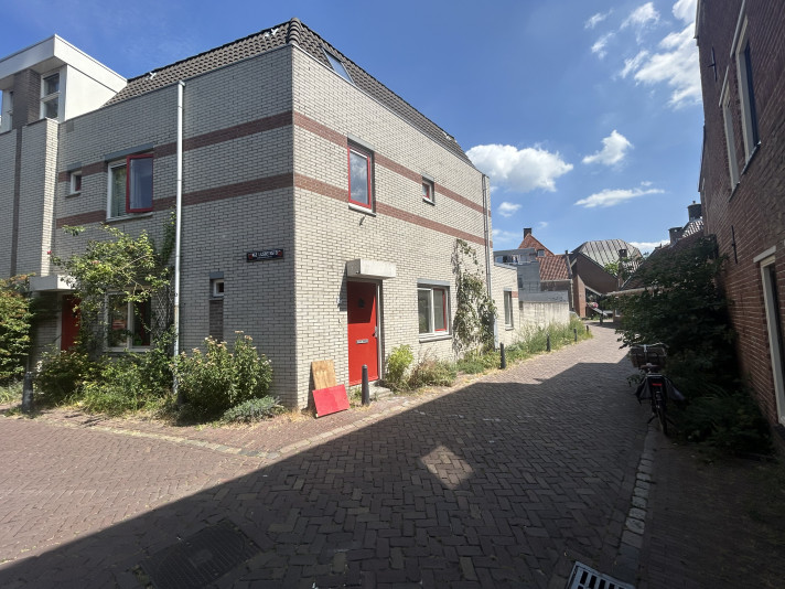 View photo 1/14 of house in Leiden