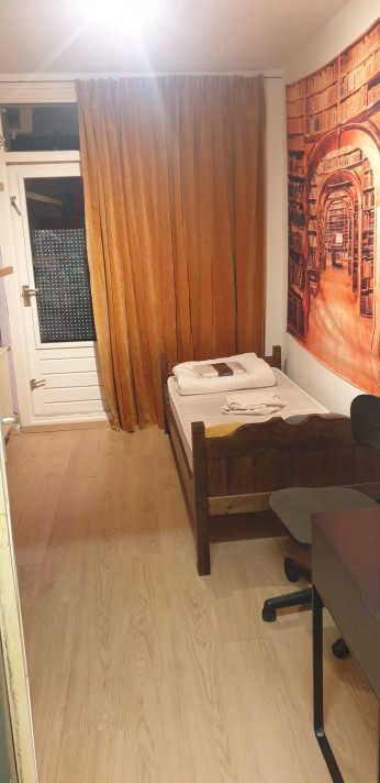 Kamer aan de Robert Fruinlaan in Amsterdam