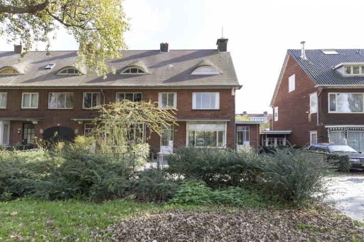 Bekijk foto 1/5 van house in Amstelveen