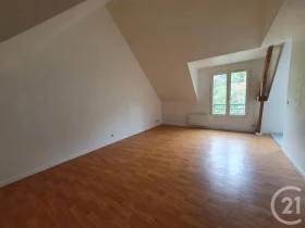 Studio à Villenoy