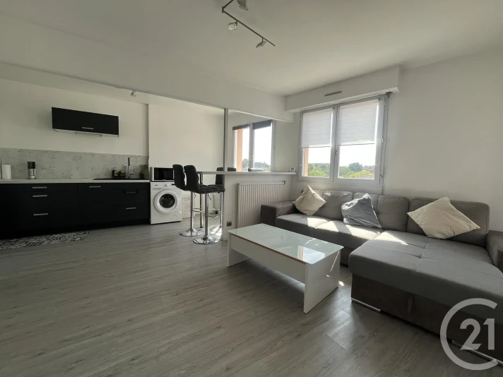 Voir la photo 1/8 du type apartment à Chartres