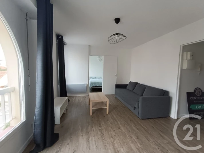 Voir la photo 1/12 du type apartment à La Londe-les-Maures