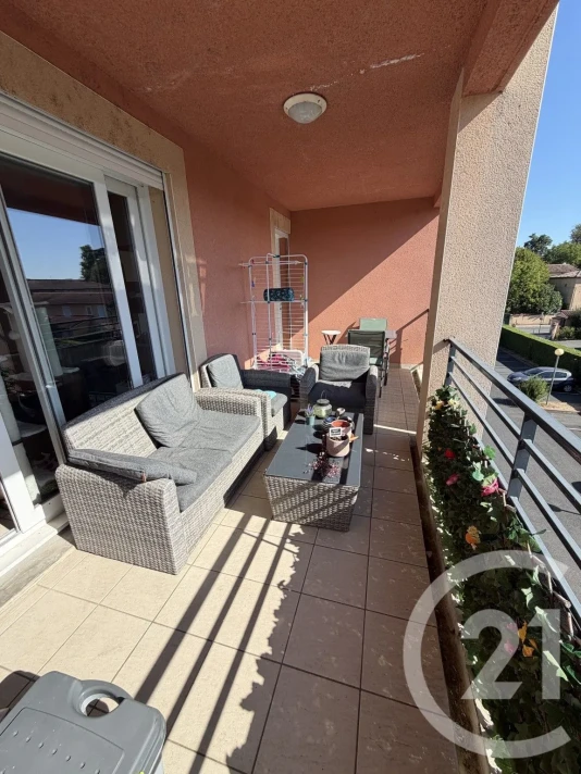 Voir la photo 1/8 du type apartment à Fareins