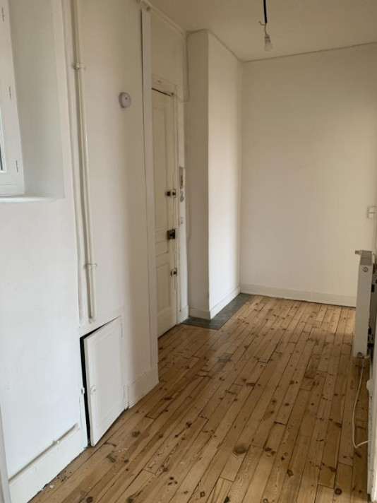 Voir la photo 1/9 du type apartment à Saint-Étienne
