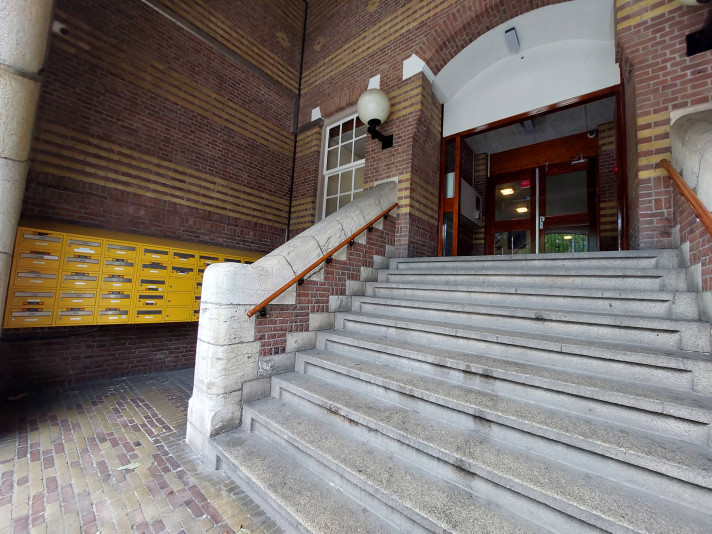Bekijk foto 1/14 van apartment in Amsterdam