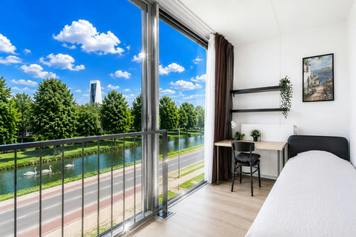 Kamer aan de Buizerdhof in Capelle Aan Den IJssel