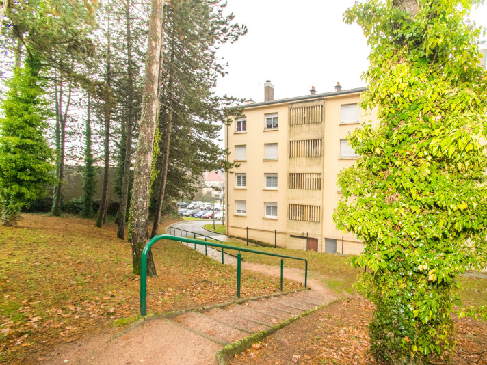 Voir la photo 1/3 du type apartment à Montcenis