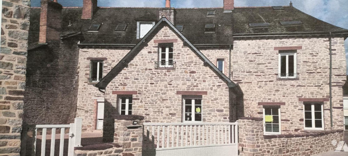 Voir la photo 1/10 du type house à Guichen