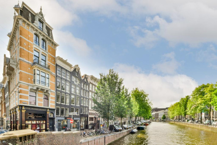 View photo 1/28 of apartment in Amsterdam
