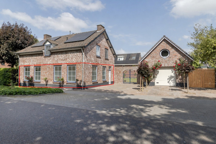 View photo 1/50 of studio in Weert