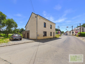 Einfamilienhaus in Léglise