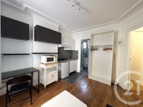 Studio in Paris