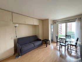 Studio in Paris