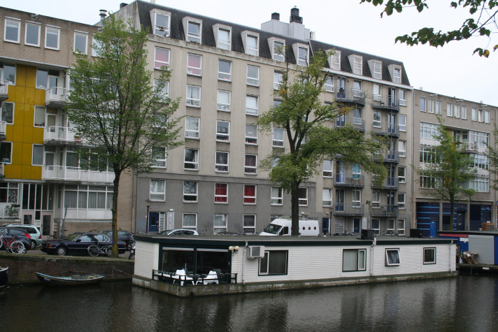 Bekijk foto 1/2 van apartment in Amsterdam