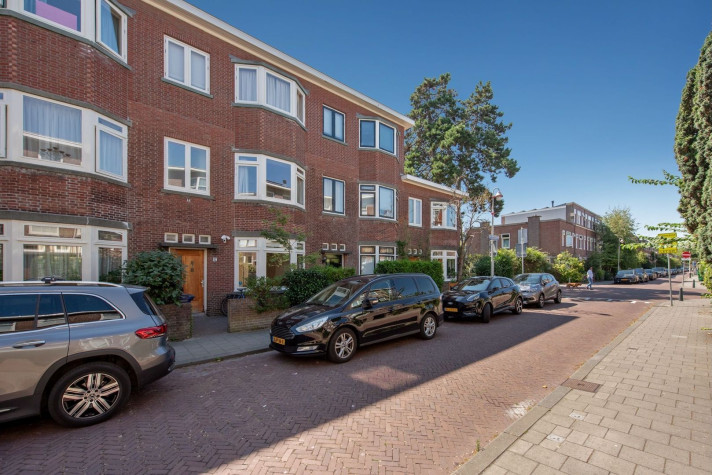 View photo 1/37 of house in 's-Gravenhage