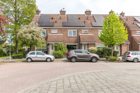 Dom — Hendrik-Ido-Ambacht