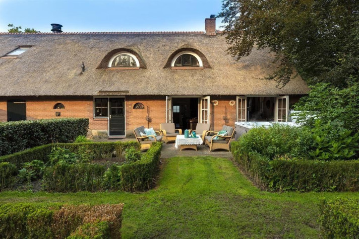 Woonhuis aan de Westerdorpsstraat in Hoevelaken (3871 AW)