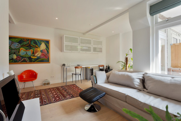 View photo 1/18 of house in Amsterdam