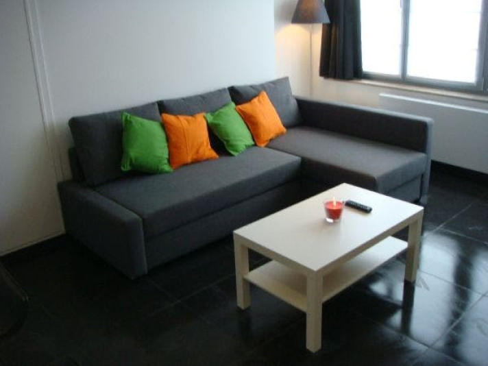 Bekijk foto 1 van 5 van het studio in Etterbeek