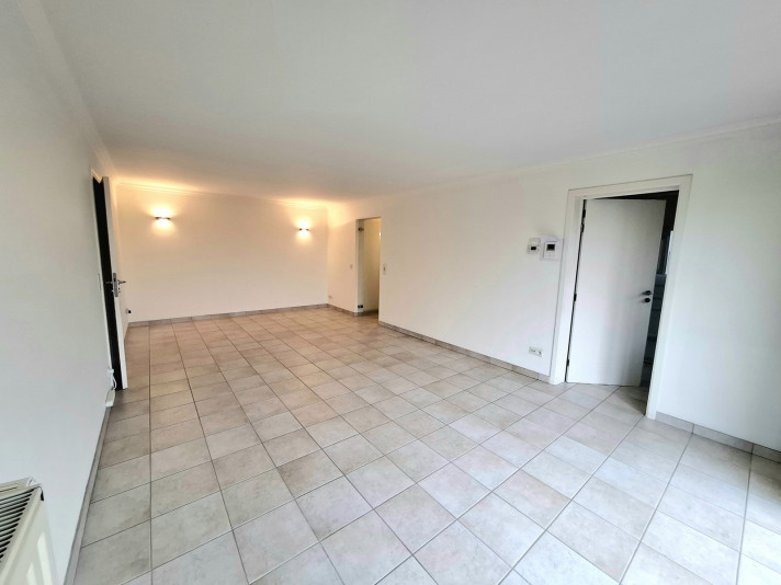 Voir photo 1/18 de apartment à La LouviÈre