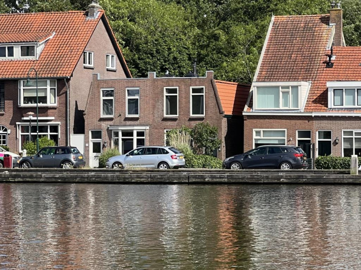 Bekijk foto 1/5 van house in Leidschendam