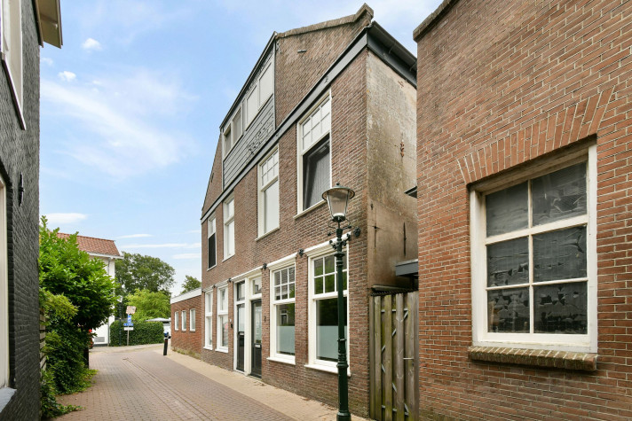 Bekijk foto 1/5 van house in Purmerend