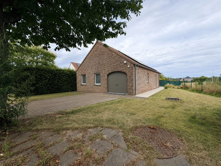 Bekijk foto 1 van 12 van het house in Luingne