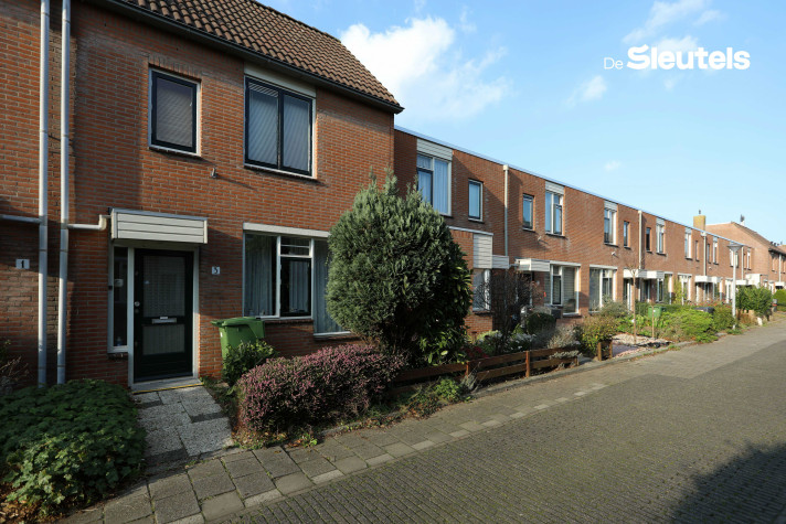 Bekijk foto 1/3 van house in Voorschoten