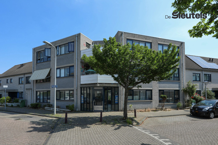 Bekijk foto 1/2 van apartment in Leiden