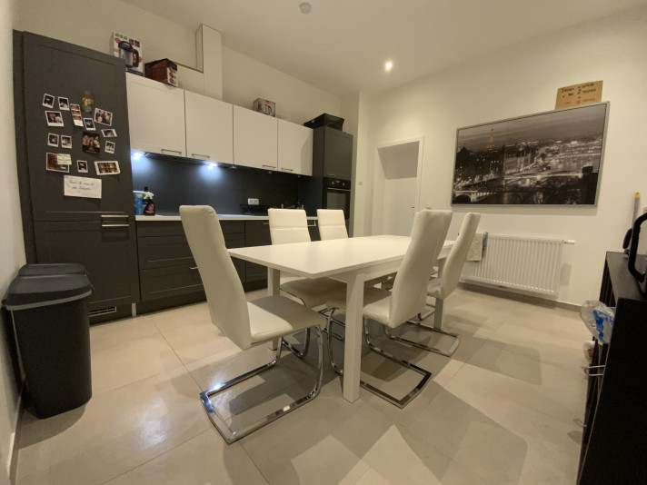 Bekijk foto 1 van 6 van het apartment in Anderlecht