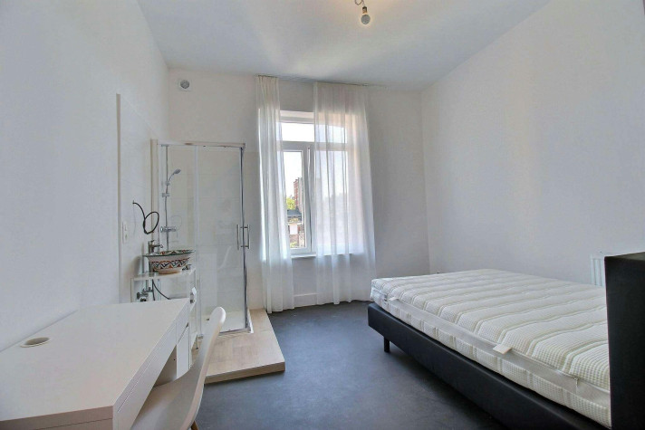 Bekijk foto 1 van 5 van het room in Liège