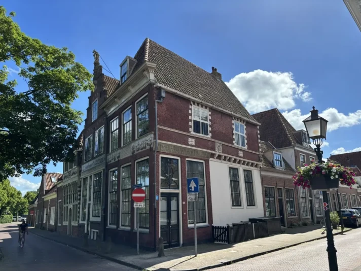 Bekijk foto 1/24 van house in Hoorn