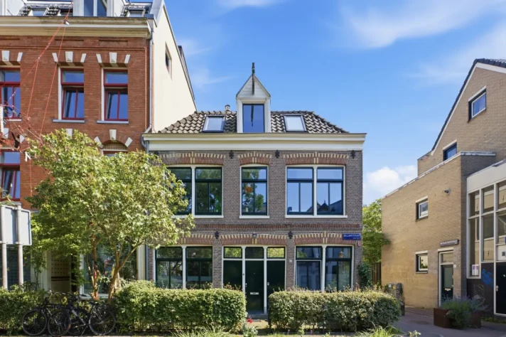 Bekijk foto 1/24 van apartment in Amsterdam