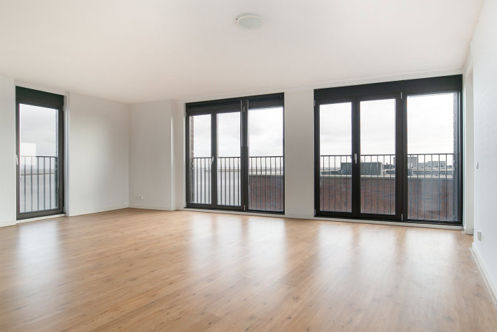 Appartement aan de Cas Oorthuyskade in Amsterdam