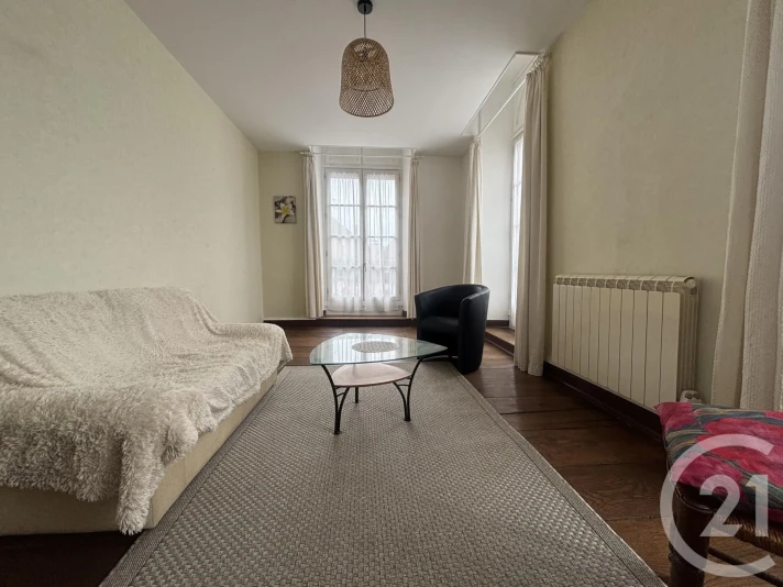 Voir la photo 1/9 du type apartment à Tardets-Sorholus