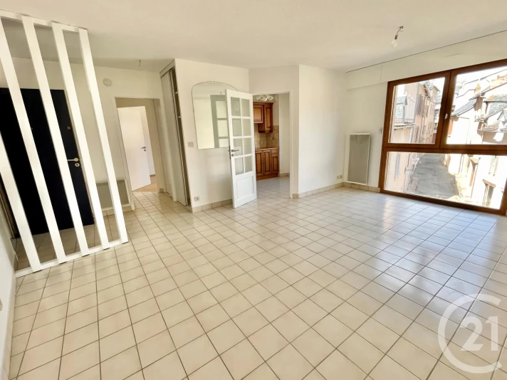 Voir la photo 1/9 du type apartment à Rodez