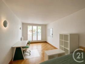 Studio in Paris