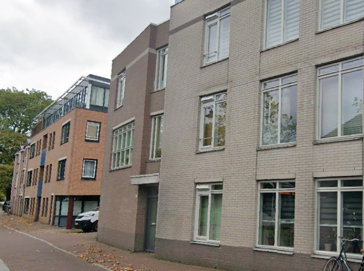 Bekijk foto 1/3 van house in Leiden