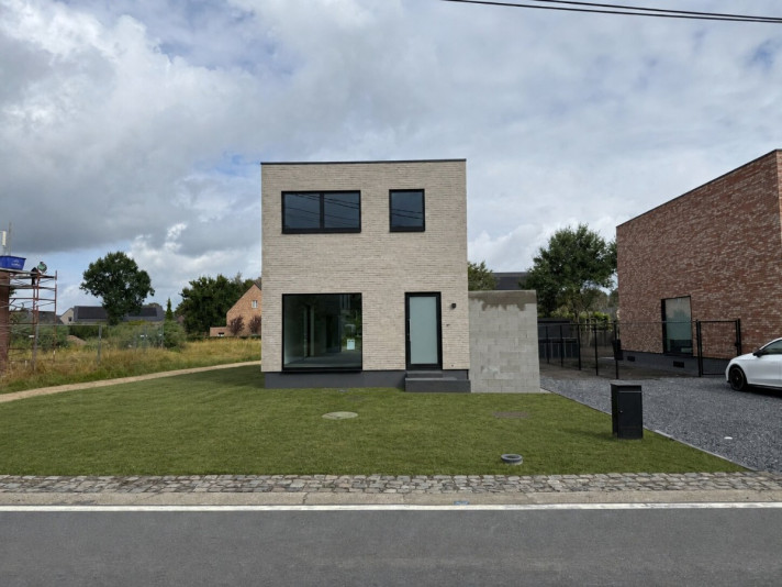 Voir photo 1/11 de house à Baal