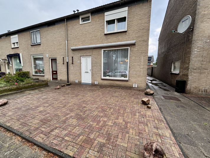 Woonhuis aan de James Rossstraat in Enschede