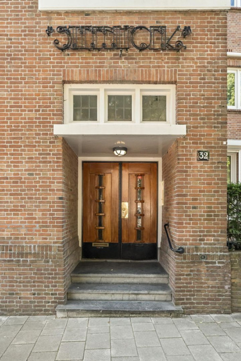 Appartement aan de Emmastraat in Amsterdam (1075 HV)