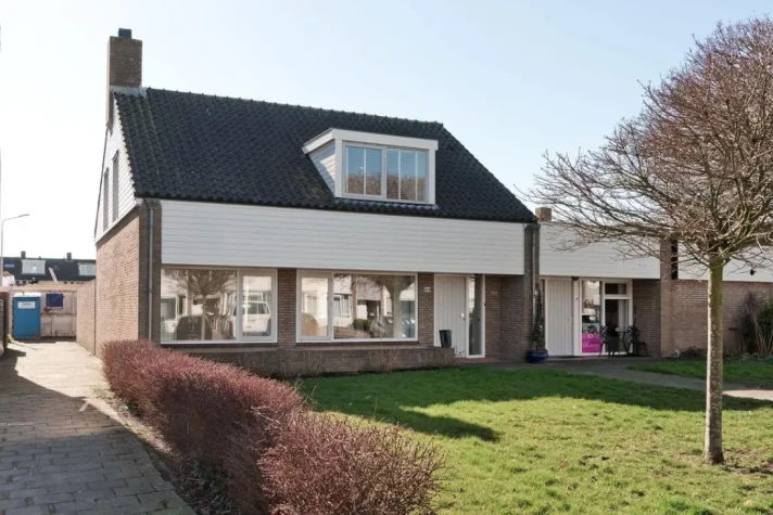 Bekijk foto 1/17 van house in Aalsmeer