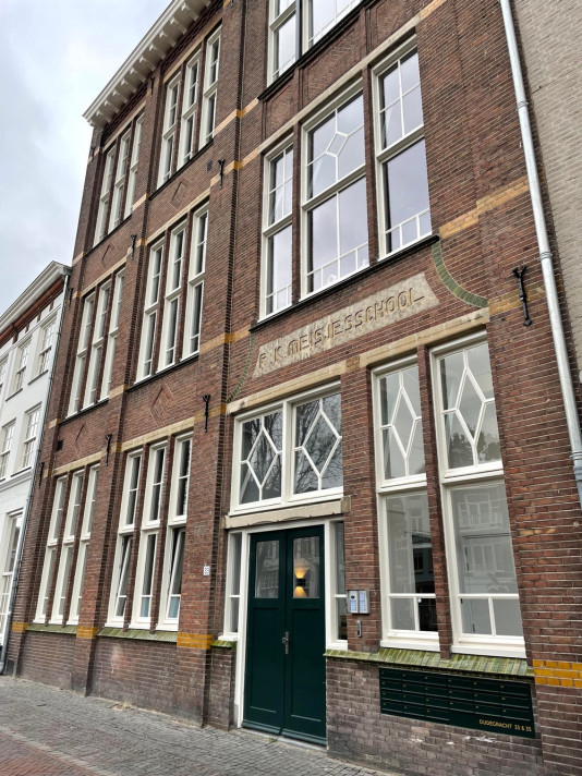 Appartement aan de Oudegracht in Utrecht (039502)