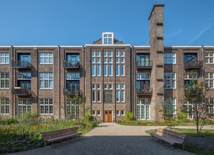 Bekijk foto 1/4 van house in Haarlem